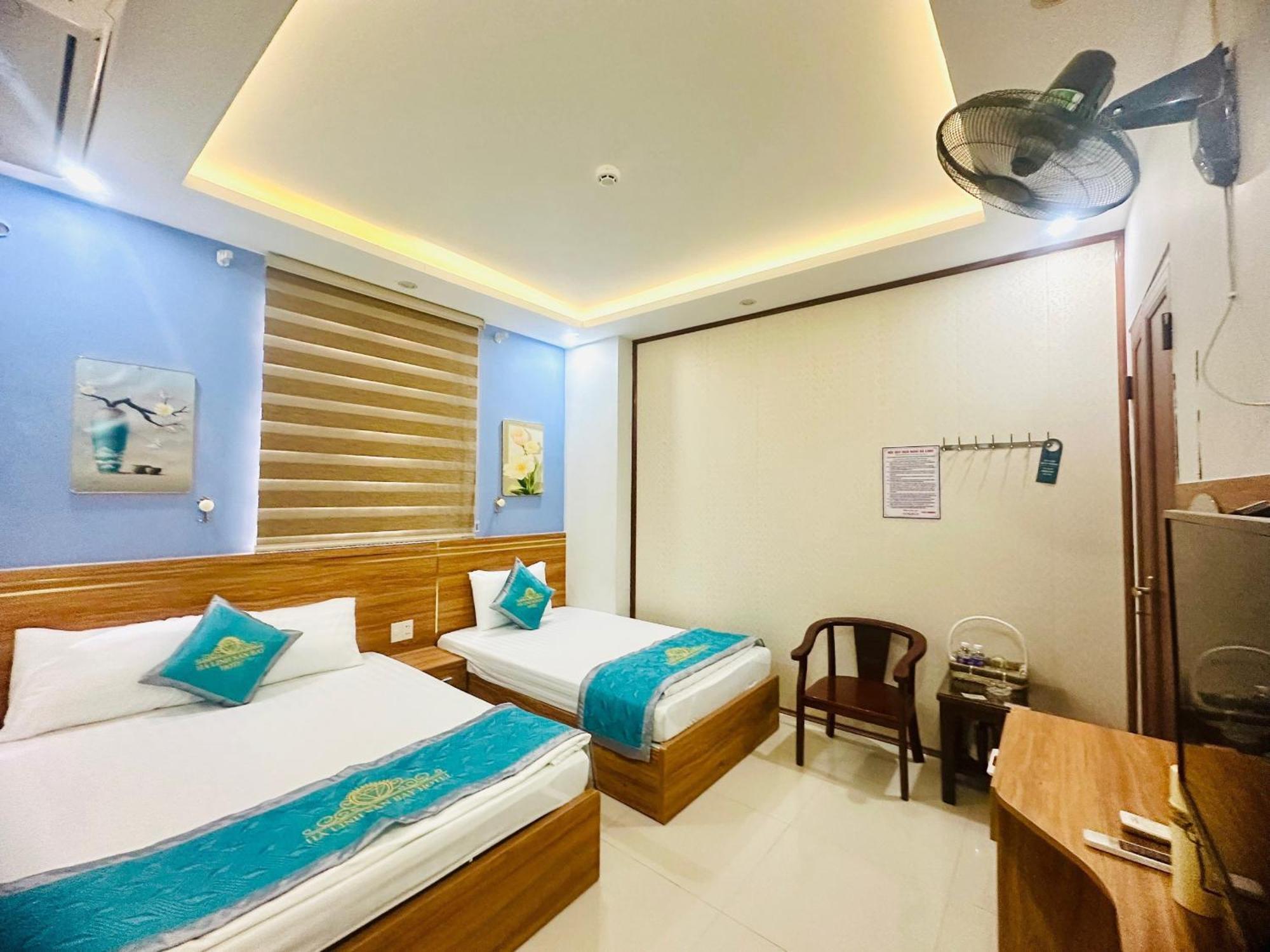 Ha Linh Hotel Db - By Bay Luxury Diện Biên Phủ Extérieur photo